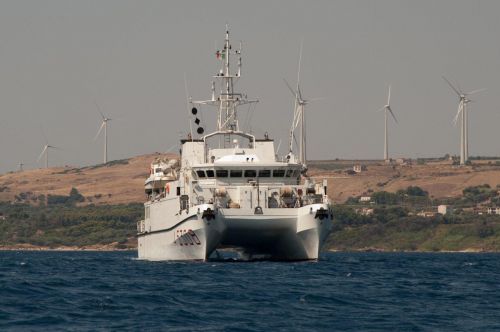 La nave Galatea della Marina Militare