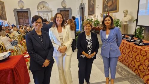 Da sinistra, Maria Chiara Carrozza (Presidente Cnr), Maura Boldrini (Columbia University), Margherita Cassano (prima donna Presidente della Corte Suprema di Cassazione) e Tonia Cartolano (moderatrice evento)