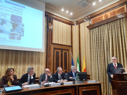Al convegno di Napoli 'Ricerca e Mezzogiorno: quale futuro per i giovani'