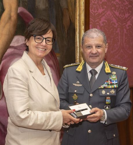 La Presidente Maria Chiara Carrozza e il Gen. C.A. Giuseppe Zafarana