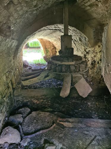 Macina lignea rinvenuta nel comune di Pizzoli (AQ)