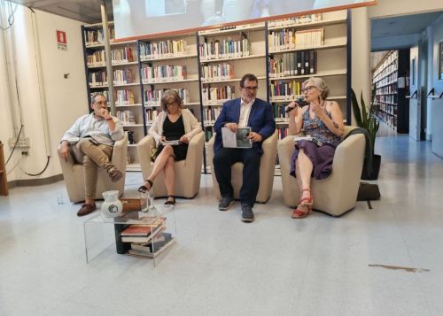 un momento della presentazione del volume alla biblioteca Marconi del Cnr a Roma
