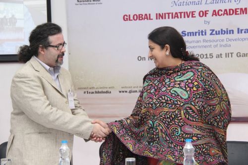 Marco Callieri dell'ISTI-CNR e il Ministro dello Human Resource Development, Smriti Zubin Irani