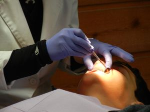 Curare la parodontite? Ora si può