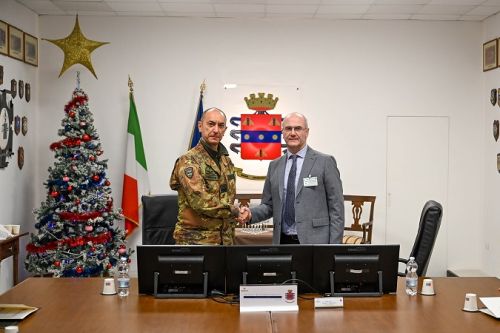 La firma della convenzione presso la Scuola di Commissariato dell'Esercito Italiano a Maddaloni (CE) /1